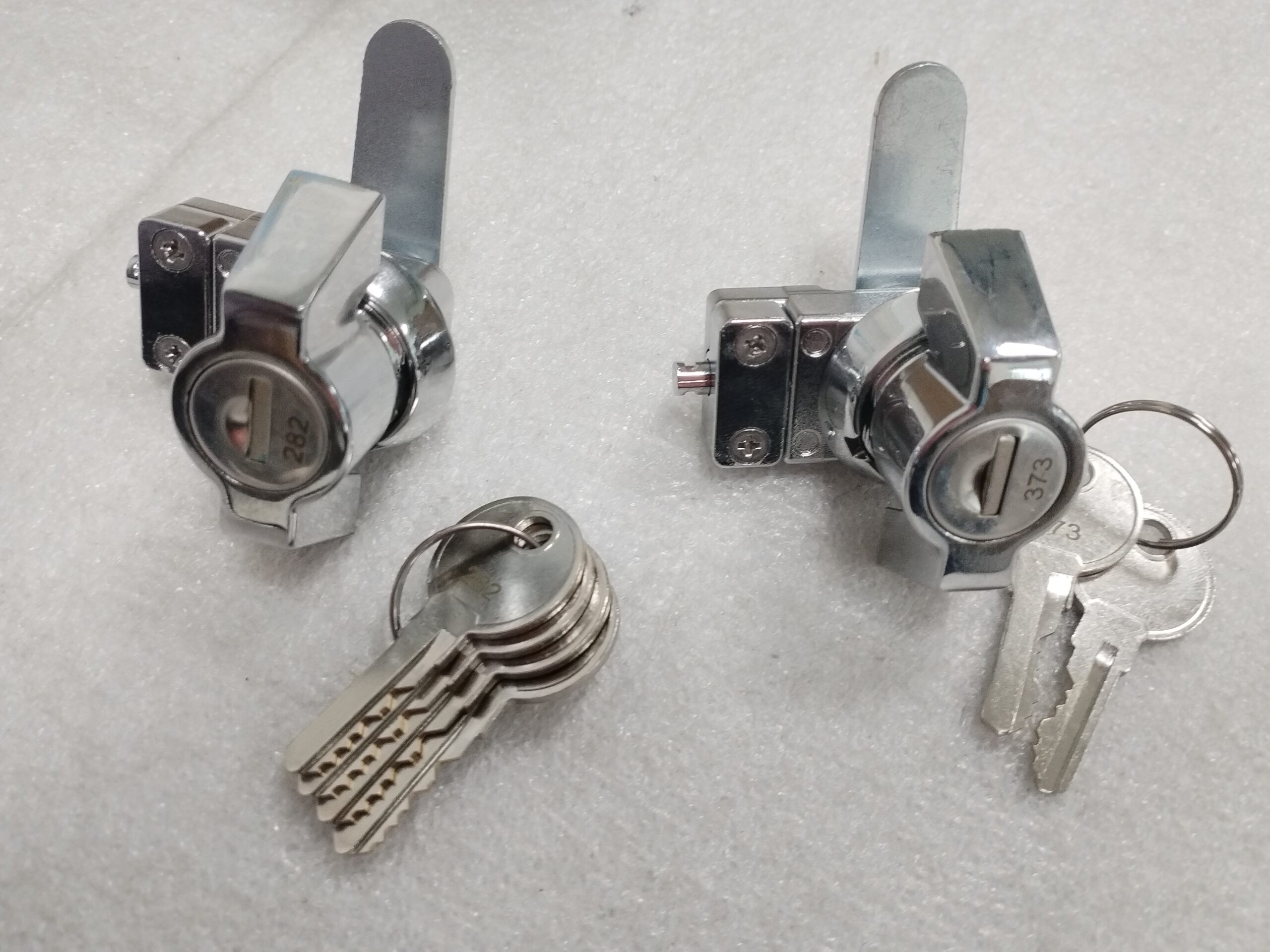 Zinc alloy bolt lock, mailbox lock with key cylinder for secure locking